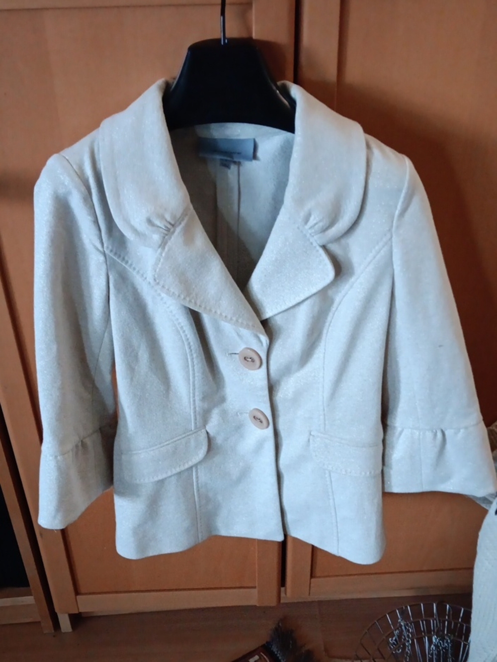 Classiques Entier Cream Tailored Button Blazer
